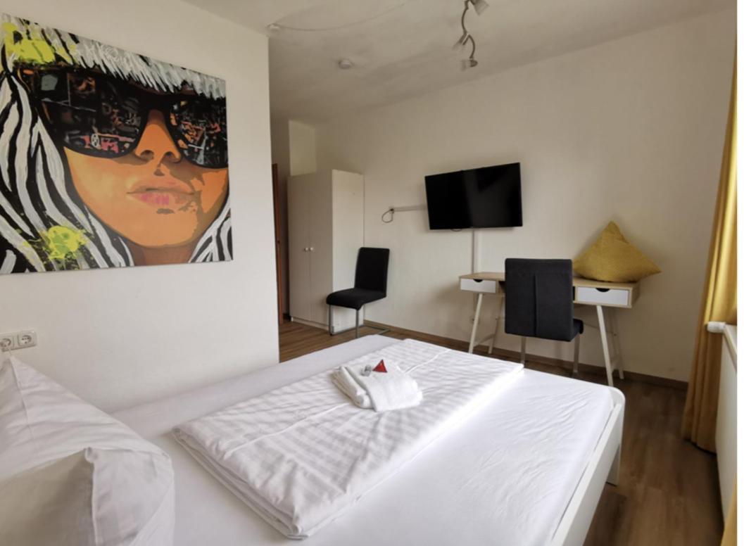Hotel Wettlaufer ฮอมแบร์ก ห้อง รูปภาพ
