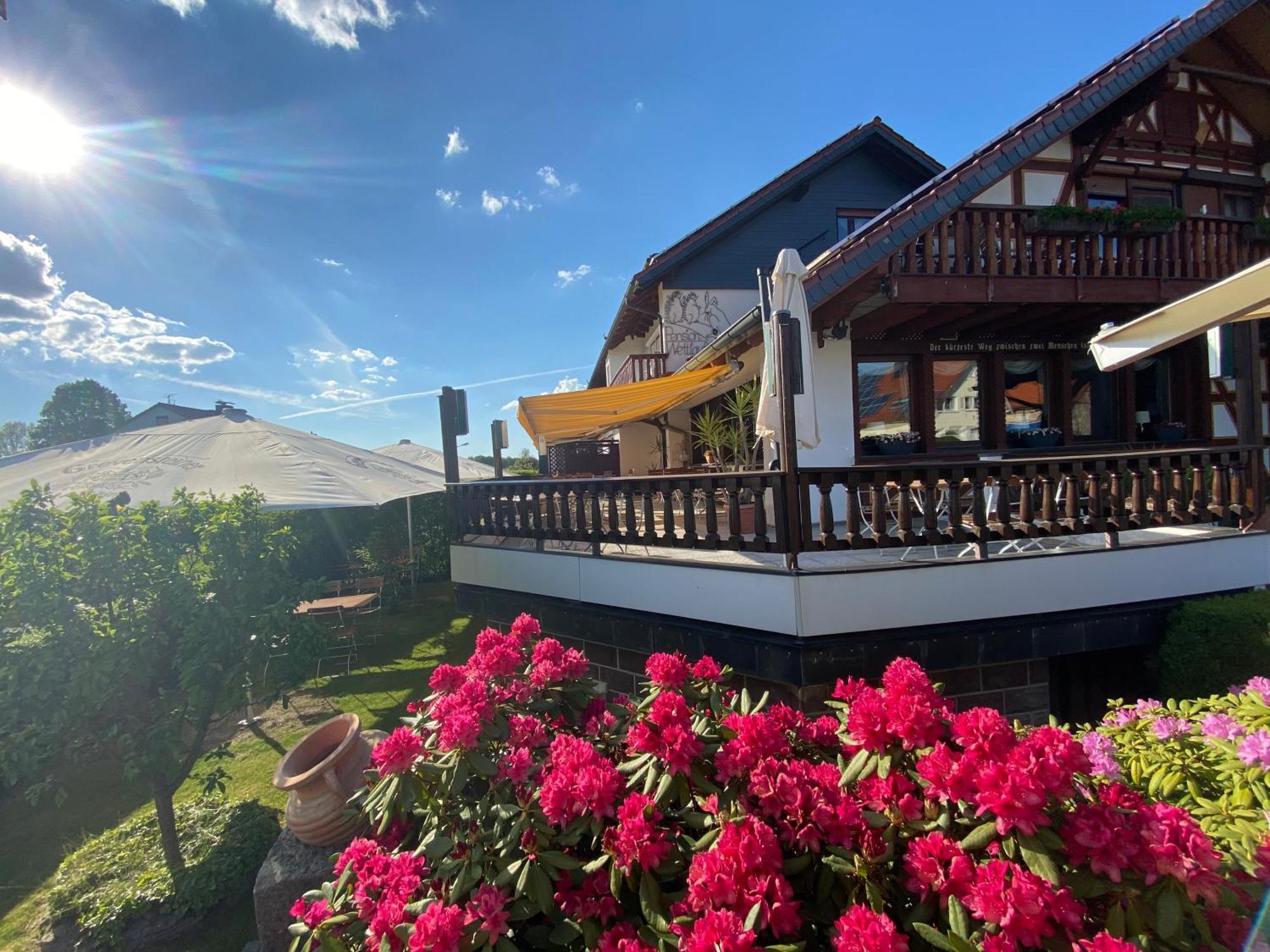 Hotel Wettlaufer ฮอมแบร์ก ภายนอก รูปภาพ